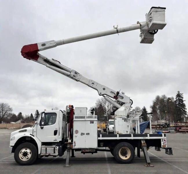 2012 Freightliner M2 106