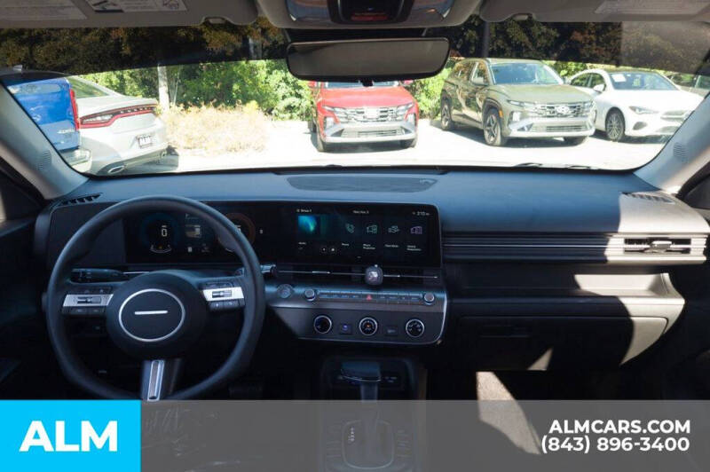 2025 Hyundai Kona SE