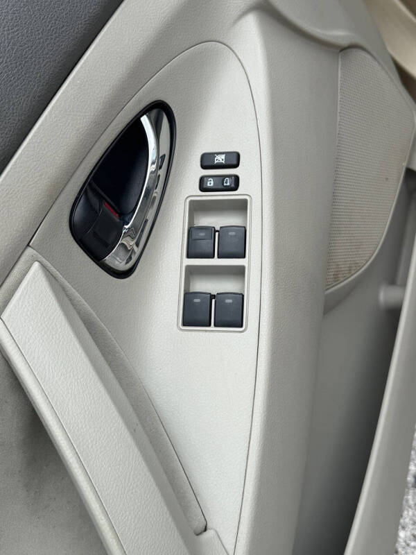 2011 Toyota Camry LE