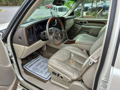 2004 Cadillac Escalade
