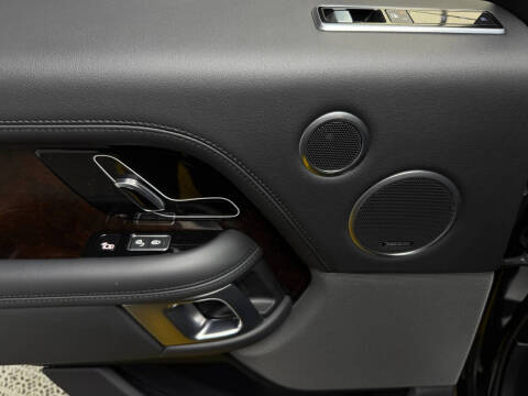 2020 Land Rover Range Rover P525 HSE