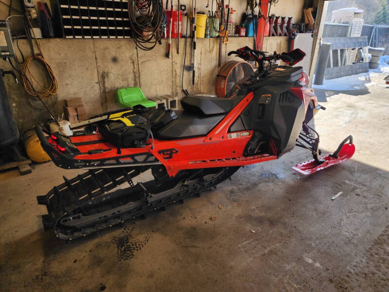 2023 Lynx Shredder DS