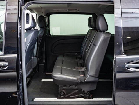 2023 Mercedes-Benz Metris Passenger