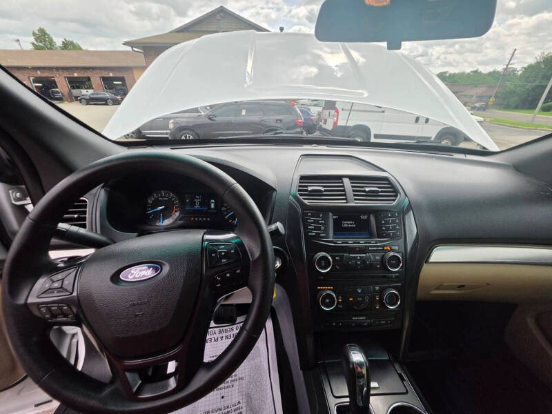 2017 Ford Explorer