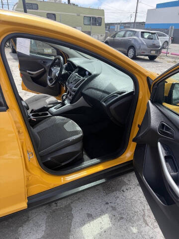 2012 Ford Focus SE