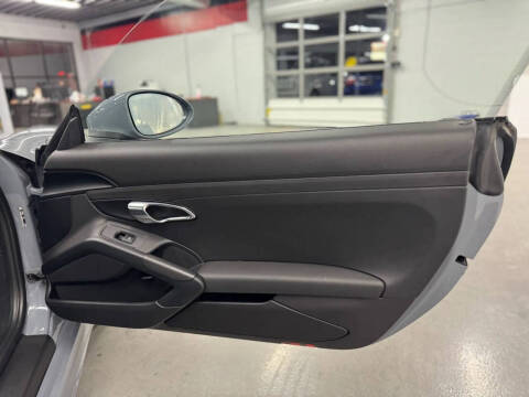 2024 Porsche 718 Cayman