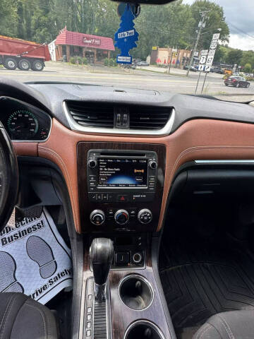 2017 Chevrolet Traverse LT