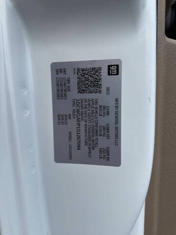 2025 Chevrolet Express 2500