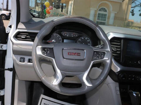 2017 GMC Acadia SLE-2