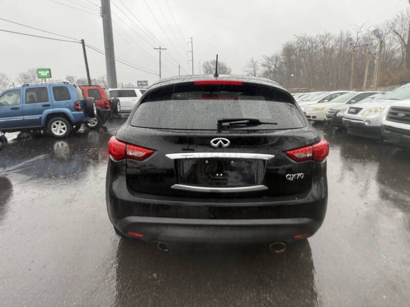 2016 Infiniti QX70