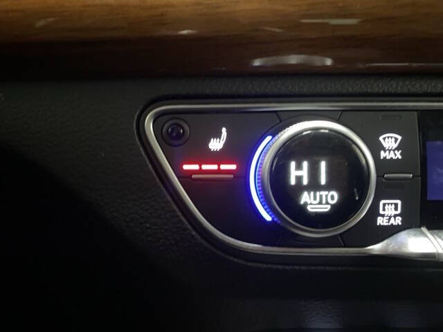 2023 Audi Q5 quattro Premium Plus 40 TFSI