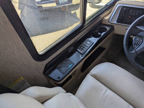 2016 Newmar Ventana LE 3725