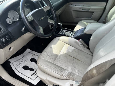2005 Chrysler 300 Touring
