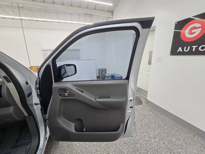 2012 Nissan Frontier S