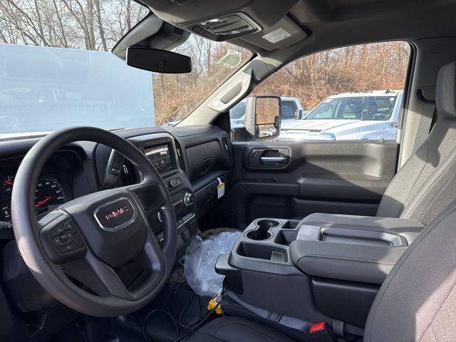 2026 GMC Sierra 3500HD CC