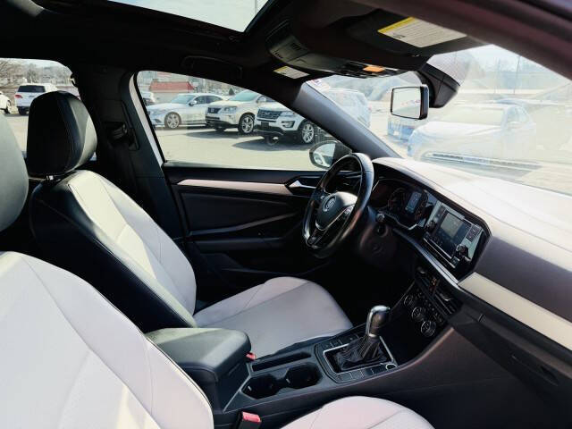 2019 Volkswagen Jetta R-Line