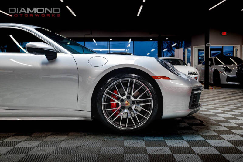 2023 Porsche 911 Carrera 4S