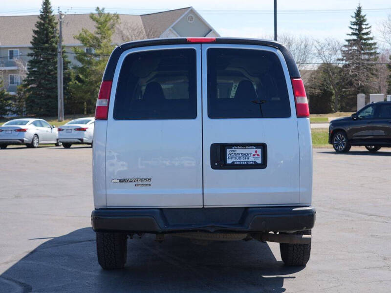 2016 Chevrolet Express LS 2500