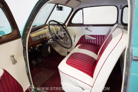 1948 Ford Deluxe