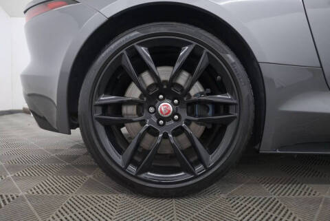 2018 Jaguar F-TYPE R