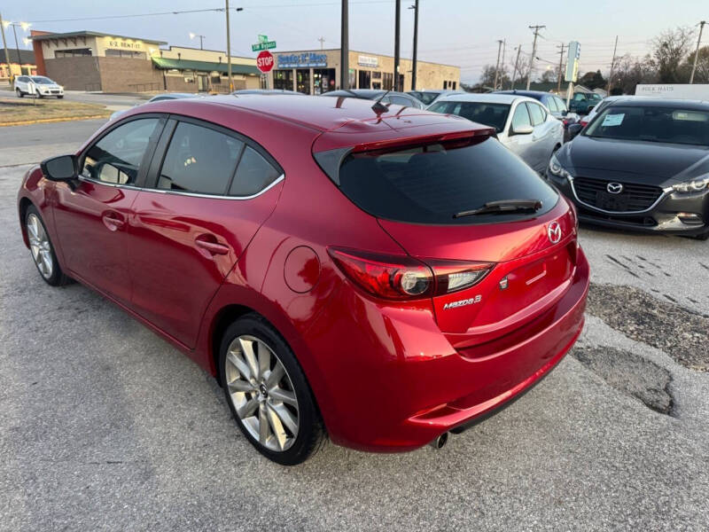 2017 Mazda MAZDA3 Touring