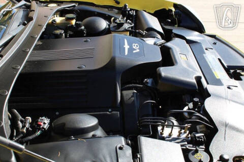 2004 Ford Thunderbird Deluxe