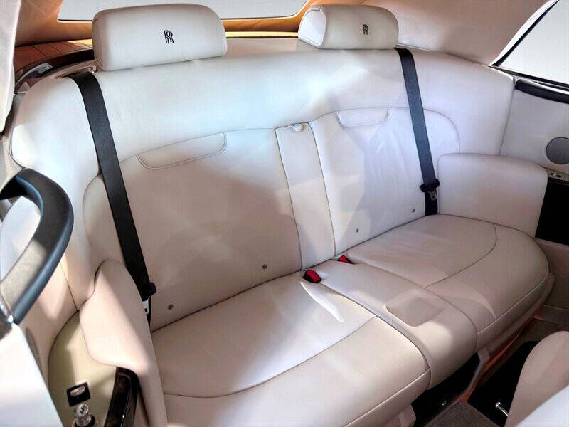 2012 Rolls-Royce Phantom Drophead Coupe 24