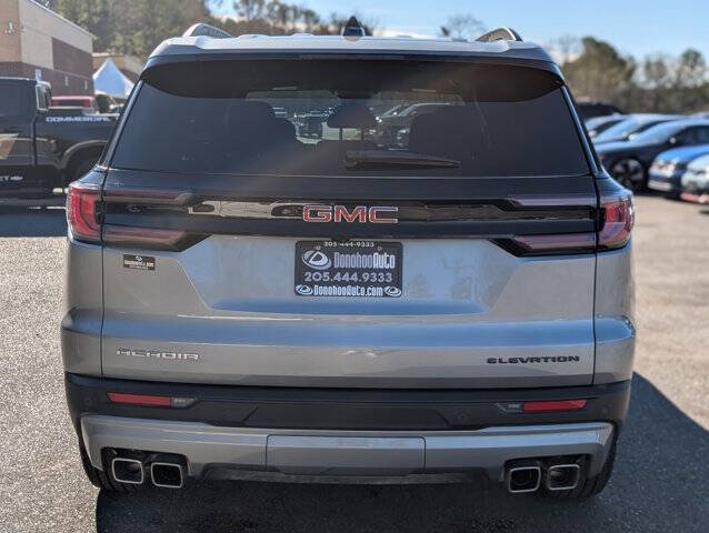 2025 GMC Acadia Elevation