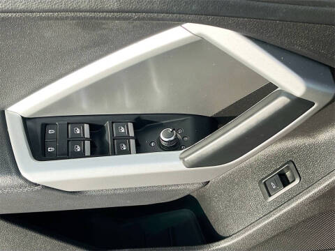 2019 Audi Q3 quattro Premium 45 TFSI