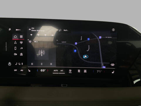 2025 Audi Q6 e-tron Premium