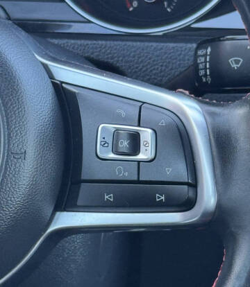 2018 Volkswagen Golf GTI SE