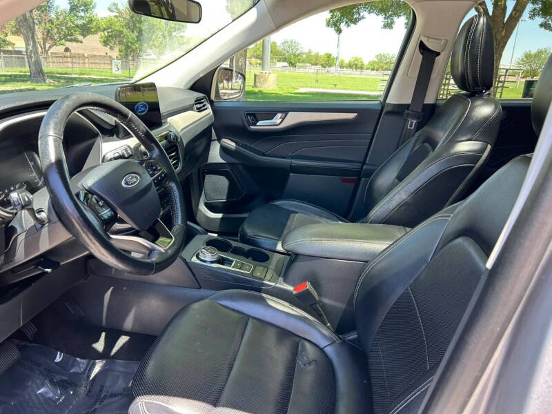 2021 Ford Escape SEL