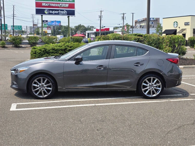 2018 Mazda MAZDA3 Touring