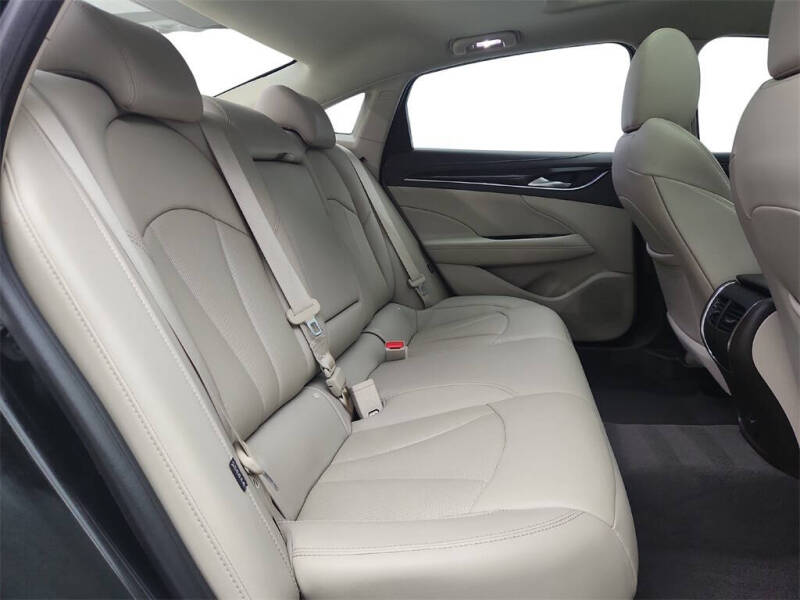 2017 Buick LaCrosse Essence