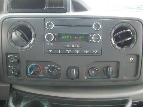 2013 Ford E-Series E-350 SD XL