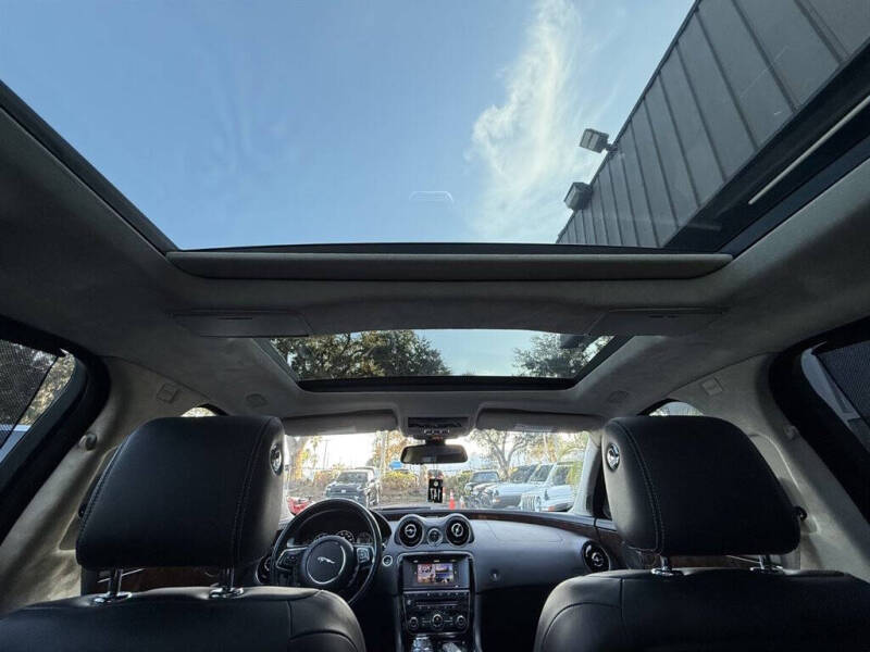 2016 Jaguar XJL Portfolio