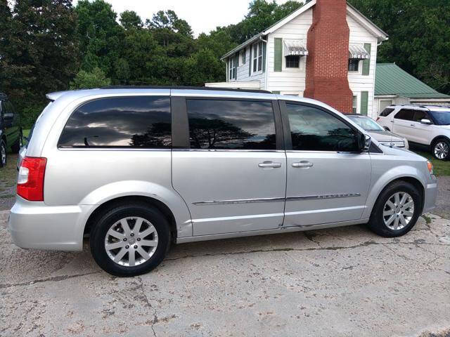 2011 Chrysler Town and Country Touring-L