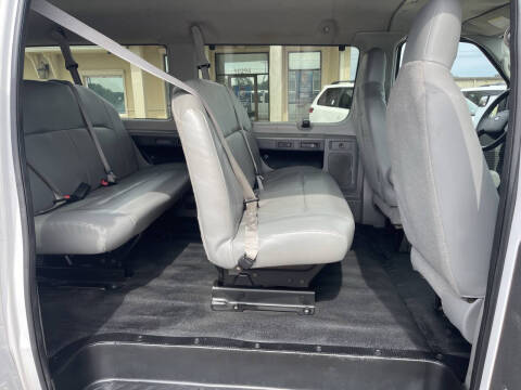 2013 Ford E-Series E-350 SD XL