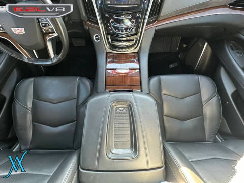 2020 Cadillac Escalade Luxury