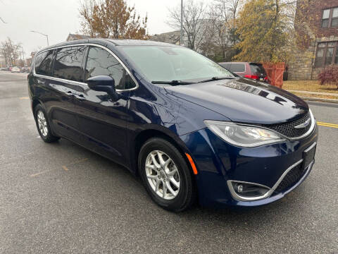 2020 Chrysler Pacifica for sale at Cars Trader New York in Brooklyn NY