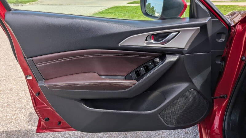 2018 Mazda MAZDA3 Touring