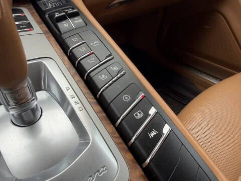 2015 Porsche Panamera 4S Executive