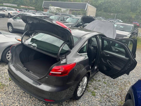 2017 Ford Focus Titanium