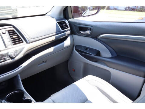 2017 Toyota Highlander