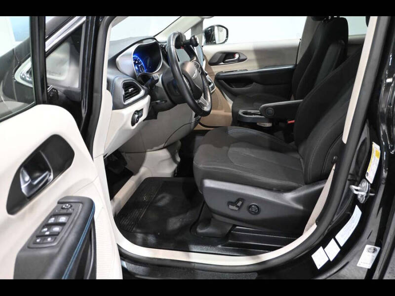 2021 Chrysler Pacifica Touring