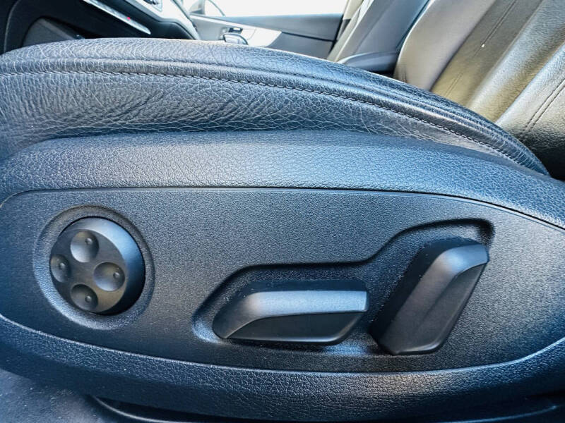 2017 Audi A4 2.0T quattro Premium