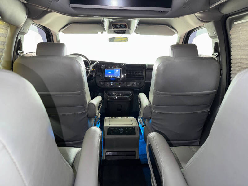 2017 Chevrolet Express 2500