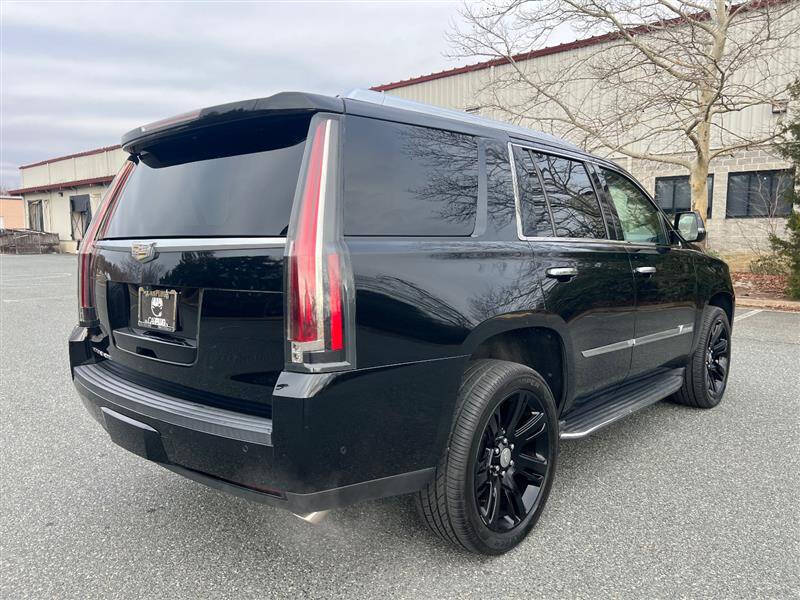 2017 Cadillac Escalade Luxury