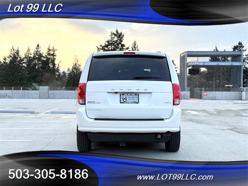 2011 Dodge Grand Caravan Crew