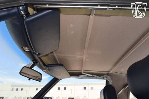 1987 Mercedes-Benz 560-Class 560 SL